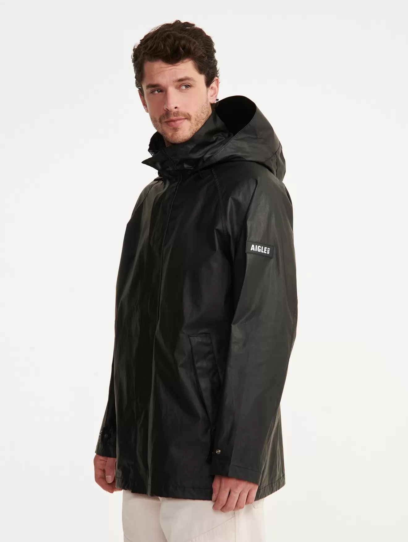 veste_milongue_enduite_a_capuche_2-1.webp Best Aigle Veste Mi-Longue Enduite A Capuche Noir