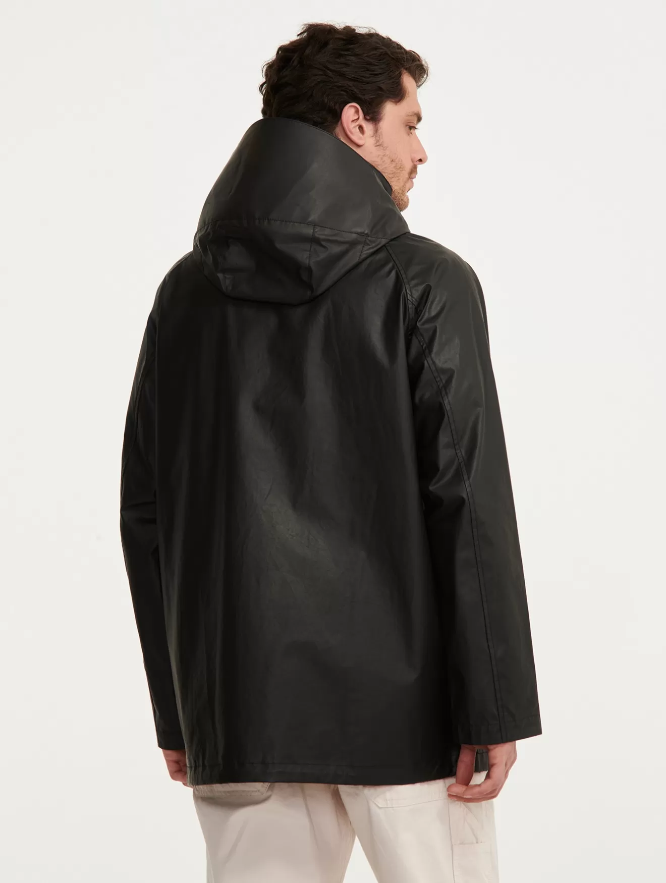 veste_milongue_enduite_a_capuche_3-1.webp Best Aigle Veste Mi-Longue Enduite A Capuche Noir