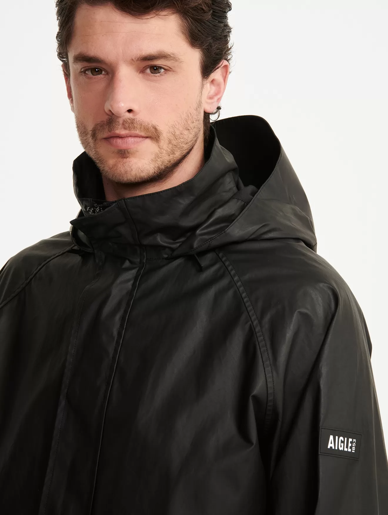veste_milongue_enduite_a_capuche_4-1.webp Best Aigle Veste Mi-Longue Enduite A Capuche Noir